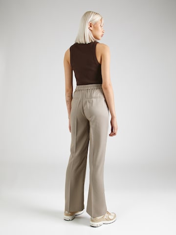 NÜMPH - Bootcut Pantalón de pinzas 'YNETTE' en marrón