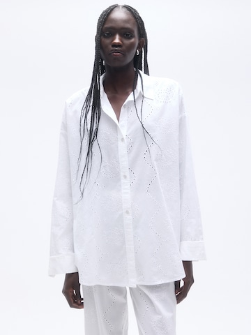 Chemisier Pull&Bear en blanc : devant