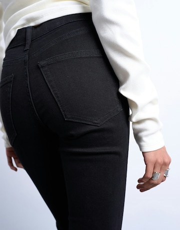 TOPSHOP Flared Τζιν 'TSJAMIE' σε μαύρο