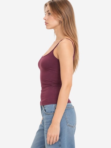 Top 'Tanktops & Camis' di Busem in rosso