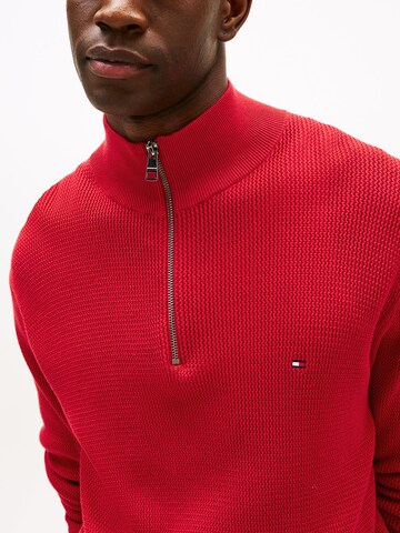 TOMMY HILFIGER Sweater in Red