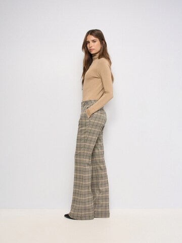 évasé Pantalon Salsa Jeans en marron