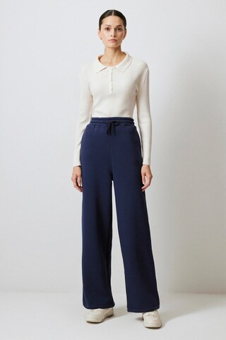 Regular Pantalon chino Touche Prive en bleu : devant
