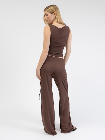 BROKE + SCHÖN Top in Brown