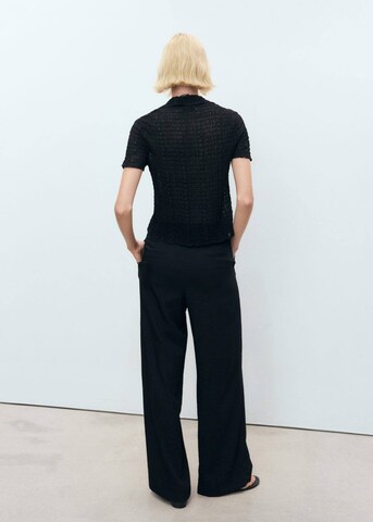 MANGO Wide leg Pleat-Front Pants 'Carla' in Black