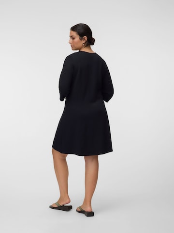 Abito 'VMChali' di Vero Moda Curve in nero