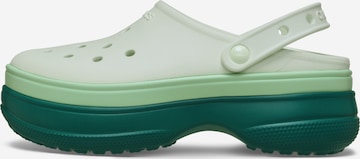 Crocs Puukengät & Crocks-jalkineet 'Classic Stacked' värissä vihreä: etupuoli