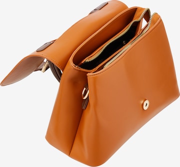 UshaRučna torbica - smeđa boja