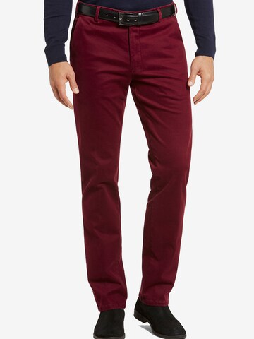 MEYER Regular Chino Pants in Red: front