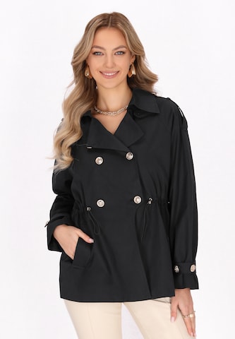 faina Between-seasons coat in Black: front