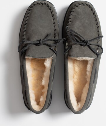 Minnetonka Moccasin in Grey