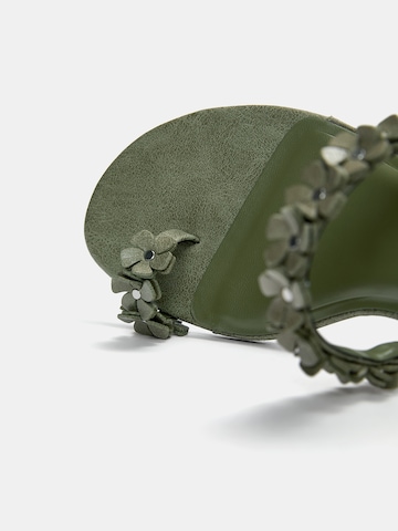 Pull&Bear T-Bar Sandals in Green