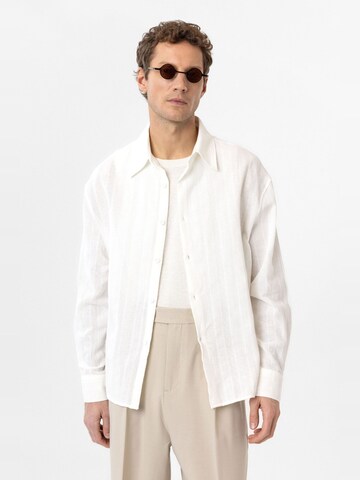 Regular fit Camicia 'Cristiano' di Antioch in bianco