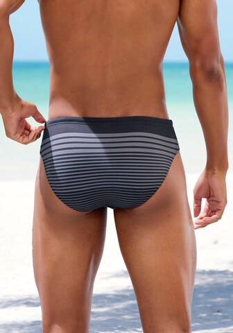 Pantaloncini da bagno di s.Oliver in nero
