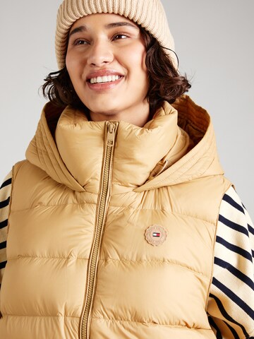 Tommy Hilfiger Curve Bodywarmer in Beige
