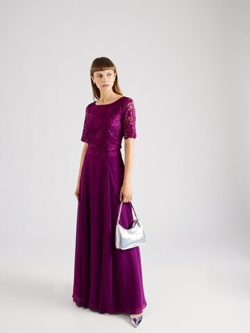 Robe de soirée Vera Mont en violet