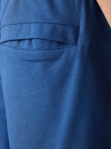 Tommy Life Regular Pants in Blue