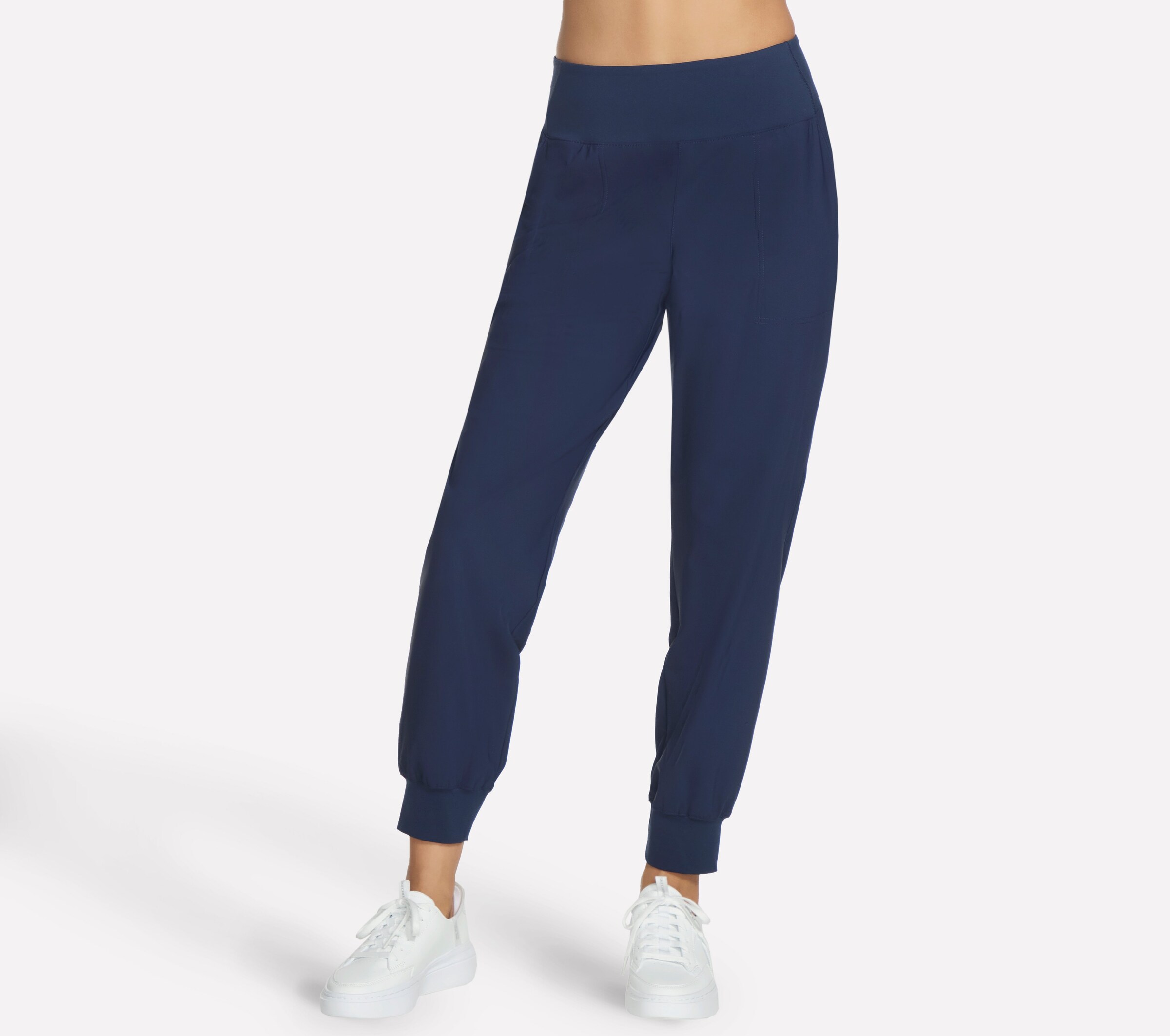 SKECHERS Tapered Athletic Pants in Blue: front