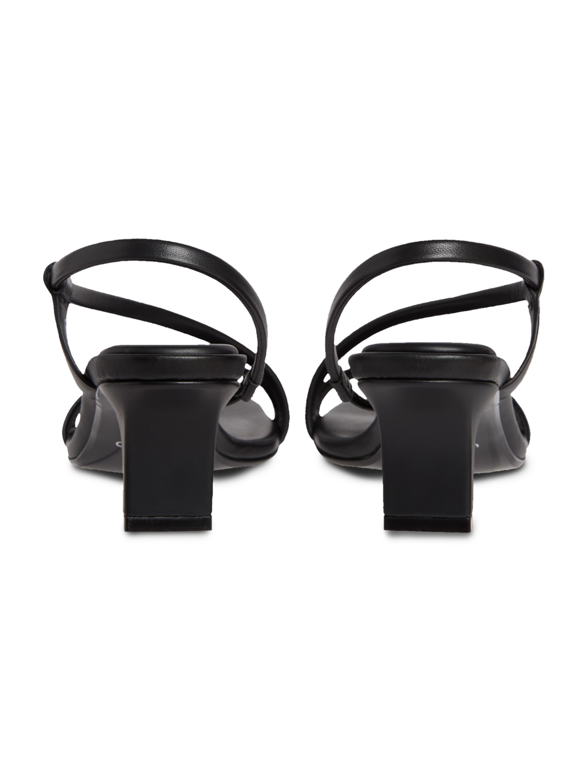 Calvin Klein Remmisandaalit värissä musta