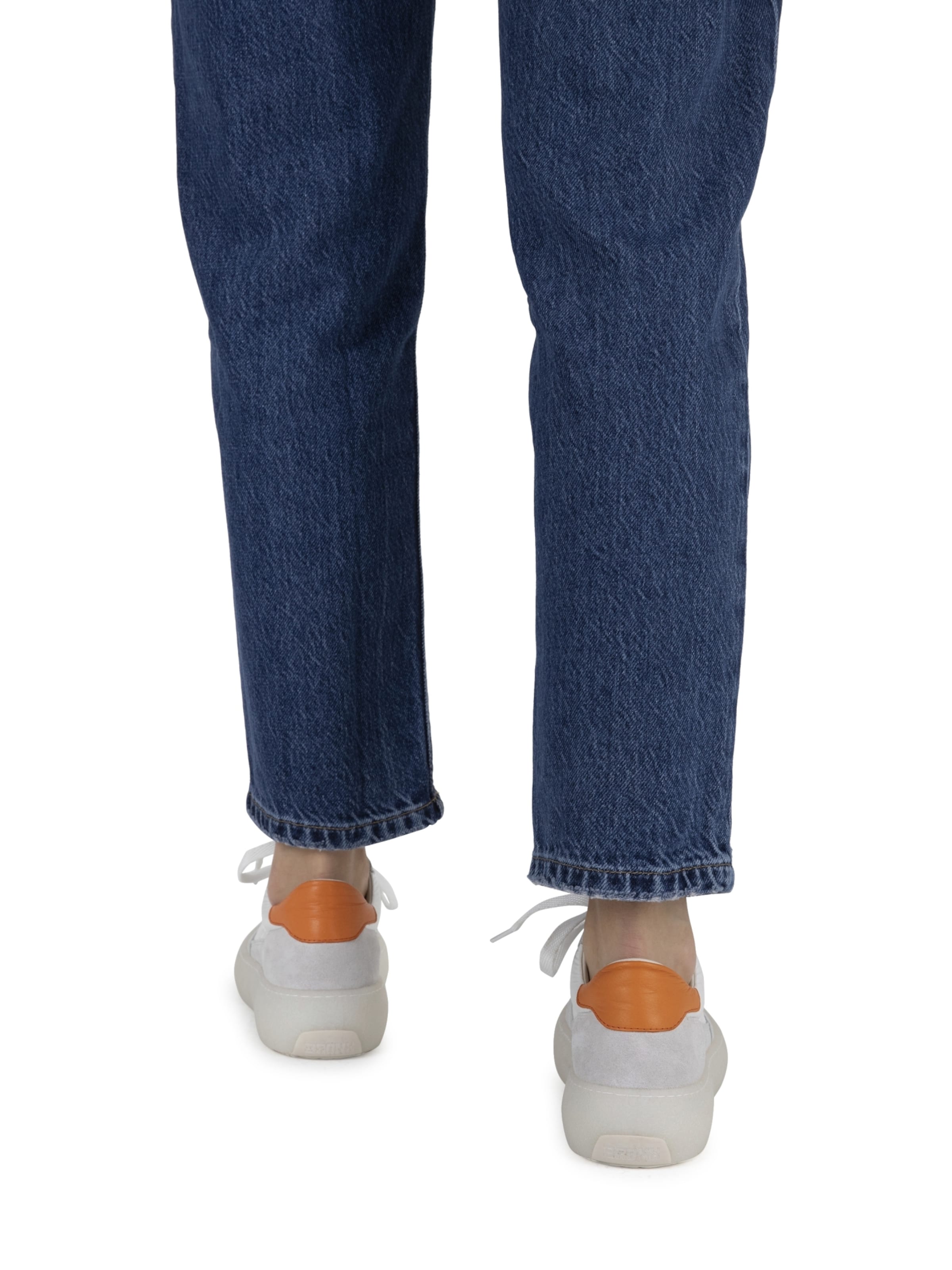 BRONX Ниски маратонки 'Gise-La' в бяло