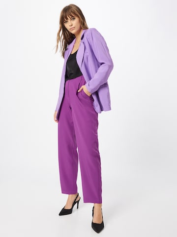 Nasty Gal - Blazer em roxo