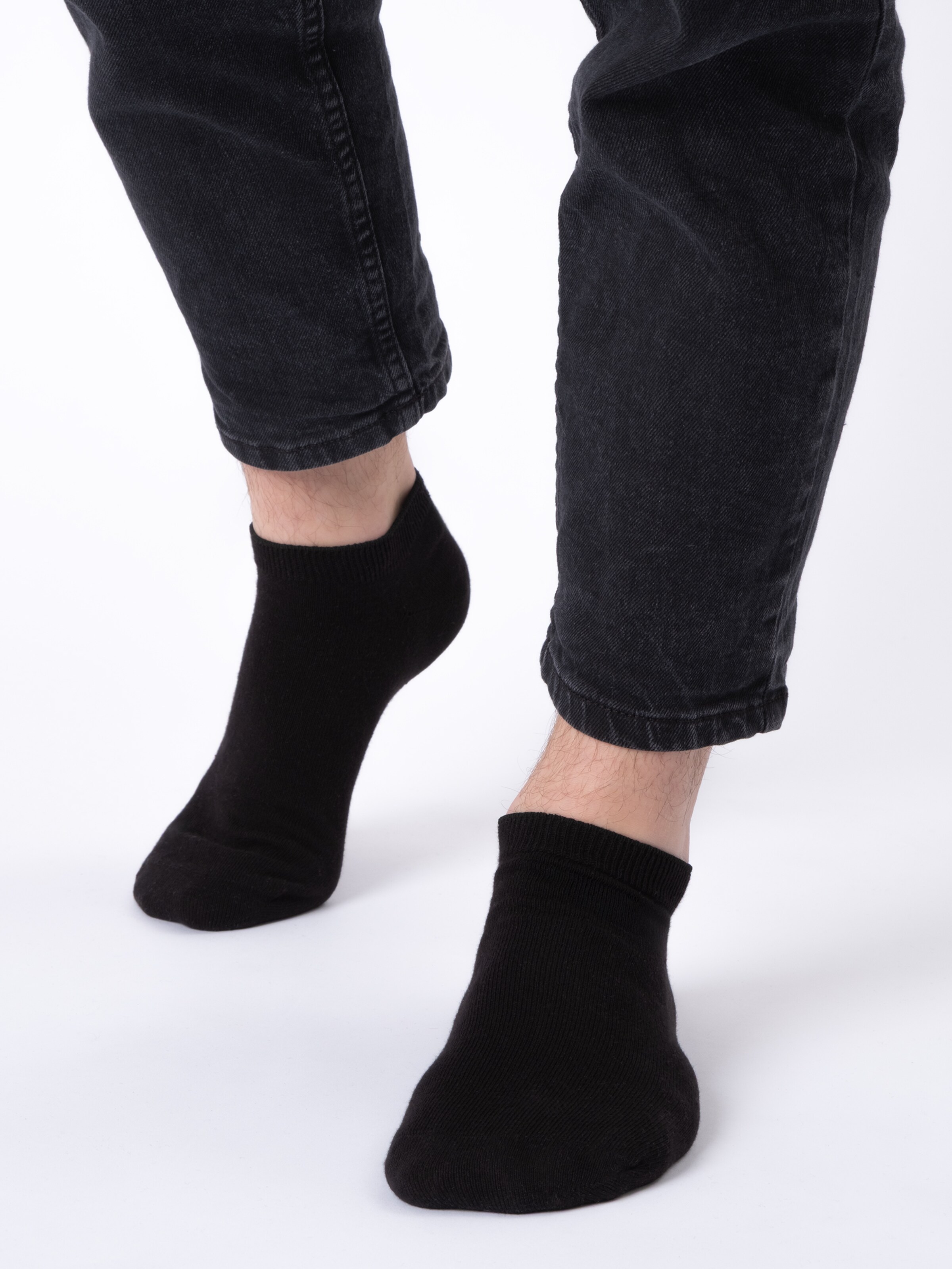 Occulto Sneaker Socken '100 Baumwolle' in Schwarz: Vorderseite