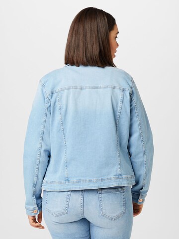 Veste mi-saison 'TIA' ONLY Curve en bleu