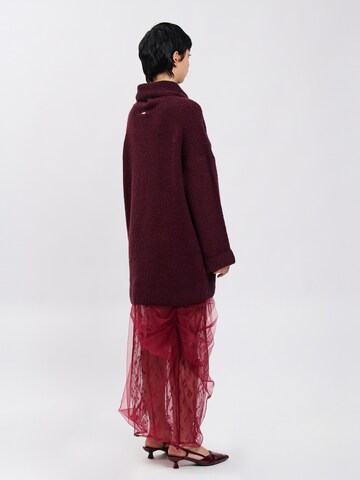 Influencer Pullover in Rot