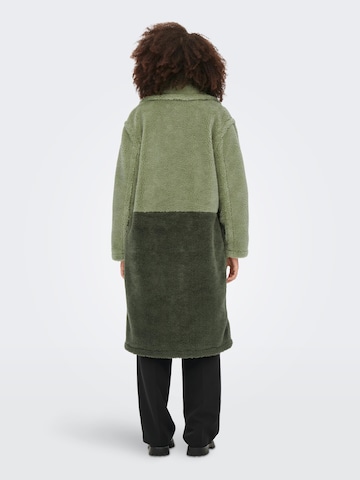 ONLY Between-Seasons Coat 'Camilla' in Green