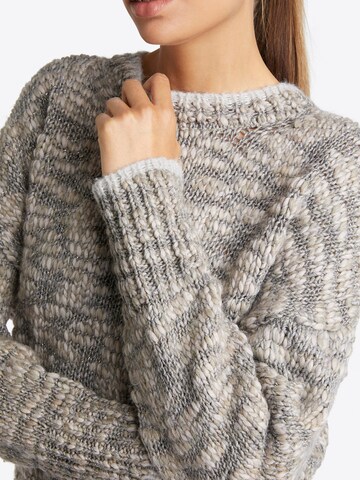 Pullover di Rich & Royal in grigio