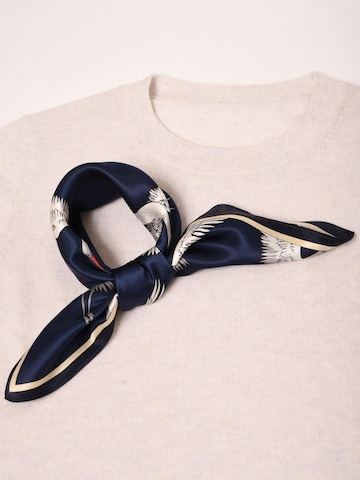 MayTree Scarf 'Seidentuch Kranich' in Blue