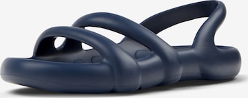 Sandales à lanières 'Kobarah' CAMPER en bleu : devant