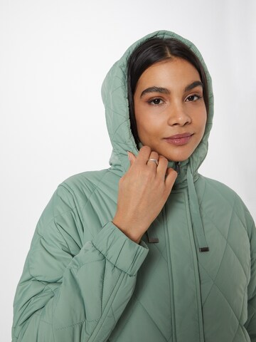 Moves Between-Seasons Coat 'Amaddie' in Green