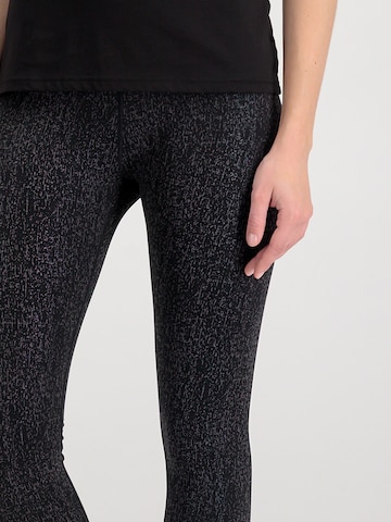 ALPHA INDUSTRIES Slimfit Leggings i sort