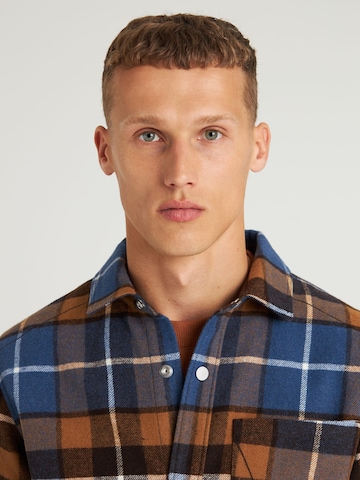 CHASIN' Regular Fit Hemd in Braun