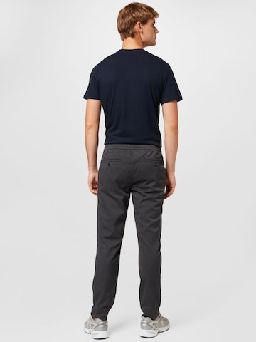Abercrombie & Fitch Regular Pants in Grey