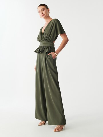 Salopeta 'AURA' de la BWLDR pe verde