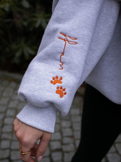 BAYSIDE BOUND Oversizepullover 'THE DOGLOVER UNISEX OVERSIZE SWEATER' in S in hellgrau, Produktansicht
