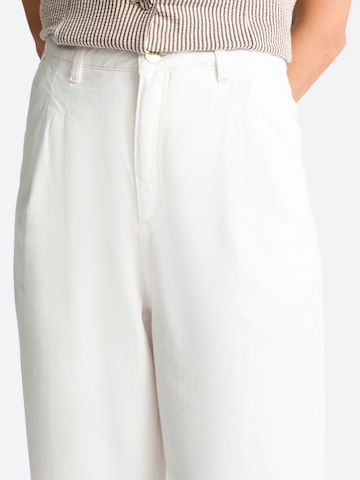 Rich & Royal - regular Vaquero en blanco