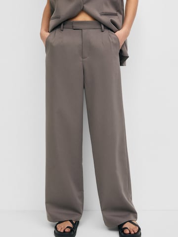 Pull&Bear Wide leg Pleat-front trousers in Grey