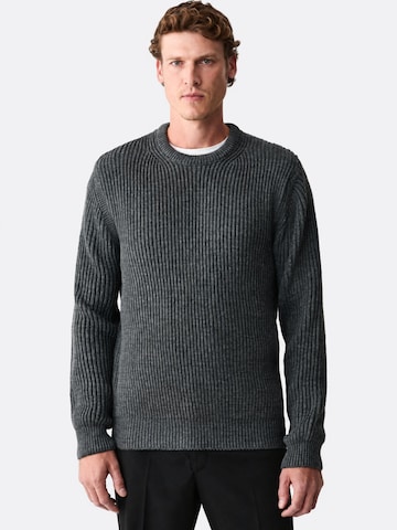 Grimelange Sweater in Grey