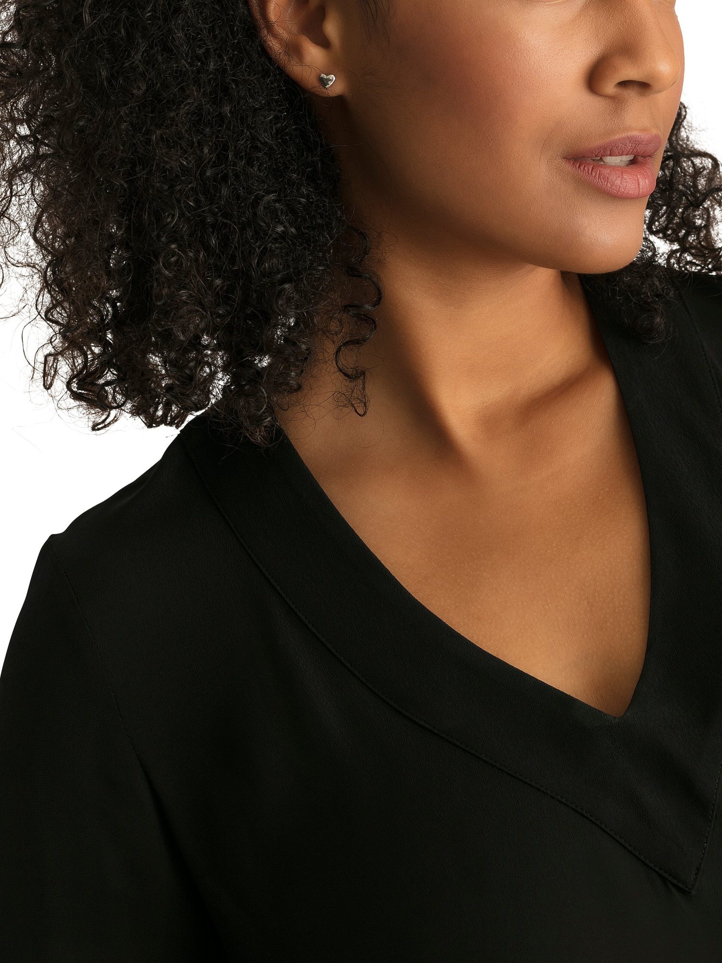 FAVS Earrings in Silver: front