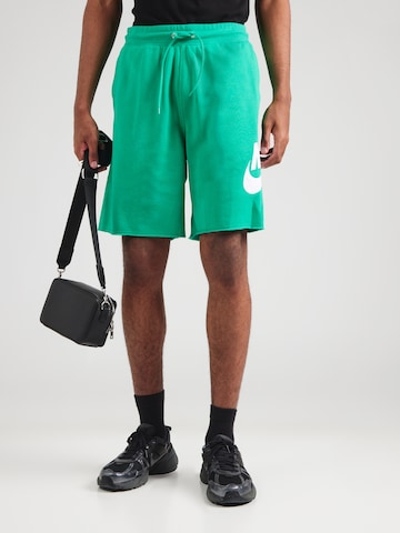 Nike Sportswear Свободный крой Штаны 'CLUB ALUMNI' в Зеленый: спереди