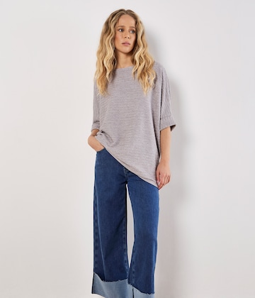 Apricot Shirt in Grau