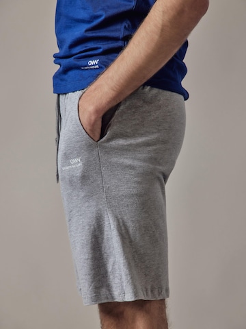 OWN Off With Nature - regular Pantalón en gris