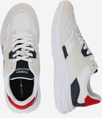 TOMMY HILFIGER Sneakers 'Modern Runner' in White