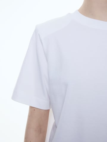 T-shirt 'Mele' EDITED en blanc : devant