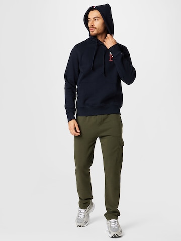 TOMMY HILFIGER Sweatshirt i blå