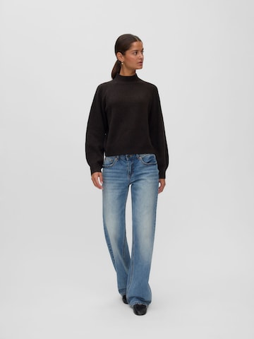 VERO MODA Neulepaita 'VMLeaf' värissä ruskea
