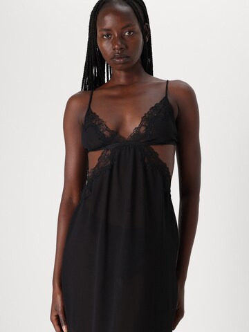 Lenjerie sexy 'Julianne' de la Bluebella pe negru